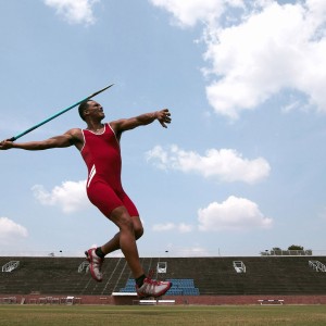 体育竞猜网站-C罗回归引爆C9看台！关键助攻首场状态亮眼，球迷沸腾致敬王者归来，C罗王者归来！回归首秀助攻引爆C9看台，球迷沸腾致敬